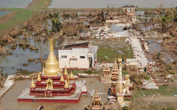 birmanie-3-damage-caused-by-cyclone-nargis-in-latpurtar-is-seen-in-this-recently.jpg