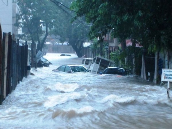 Typhoon-Ketsana-Ondoy-floods-manila-philippines.jpg