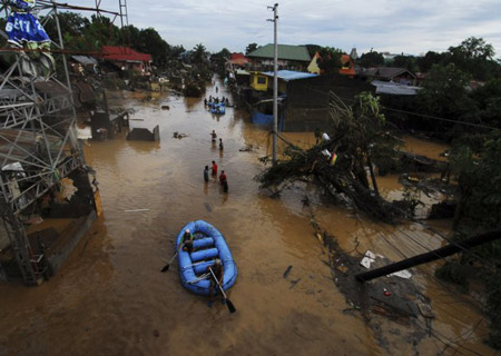 2011-12-19-13-53-08-4-residents-were-rescued-by-volunteers.jpg