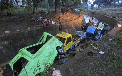 latest_philippinesTyphoon1.jpg
