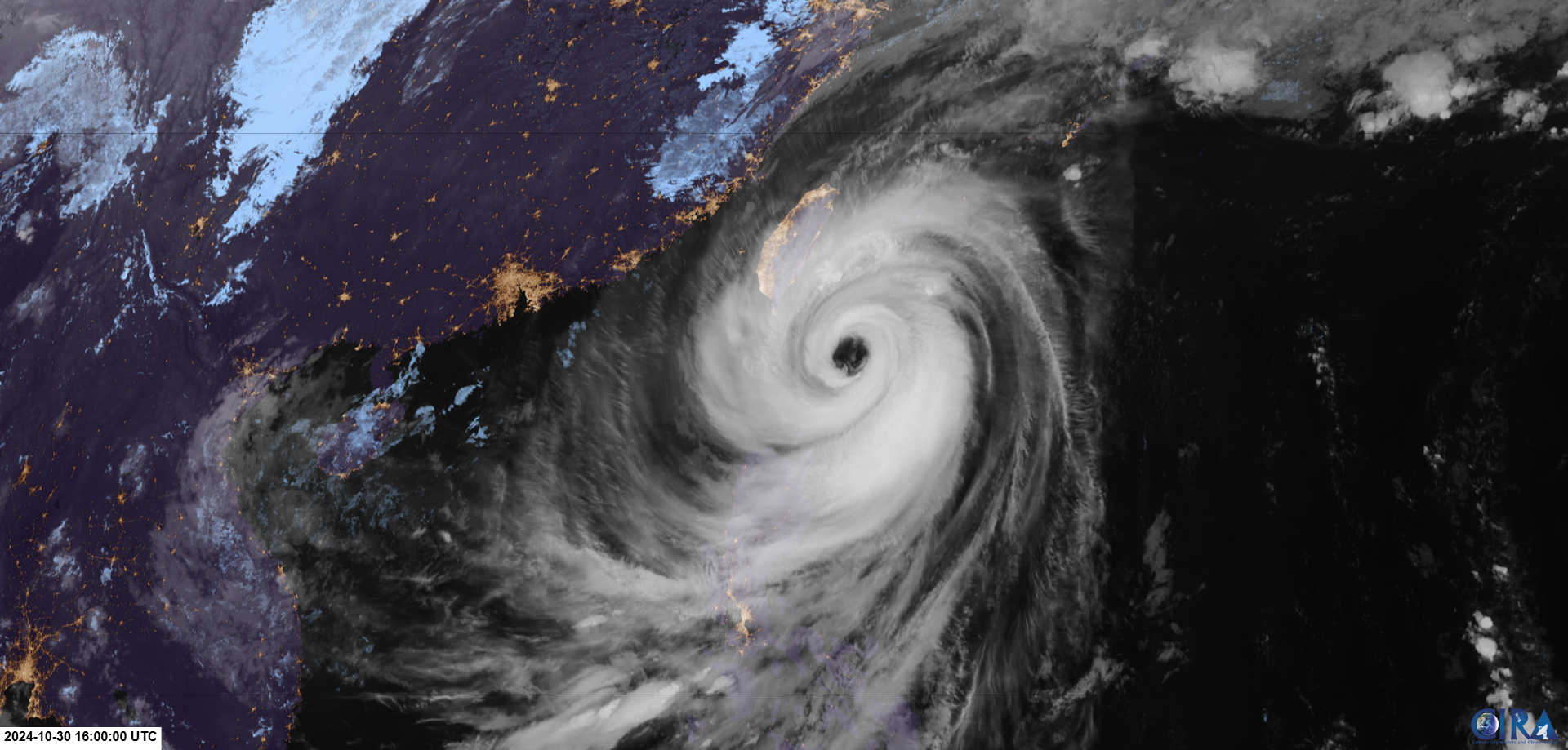 cira-rammb-slider---himawari---full_disk---geocolor-opacity-100---20241030160000.png