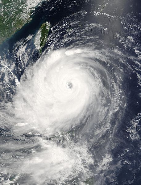 457px-TyphoonMindulle2004.jpg