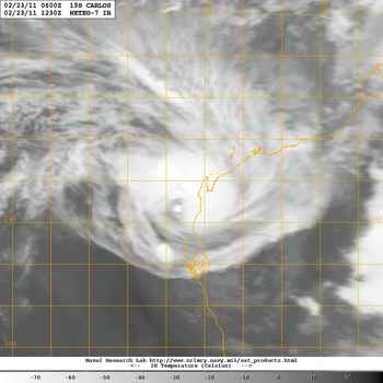 sm20110223_1230_meteo7_x_ir1km_bw_15SCARLOS_50kts-985mb-225S-1133E_100pc.jpg